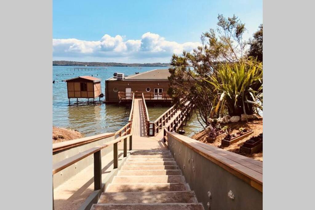 Marine De Bravone T2 Terrasse Front De Mer - Plage Pieds Dans L'Eau - Clim - Piscine - Wifi Linguizzetta Luaran gambar